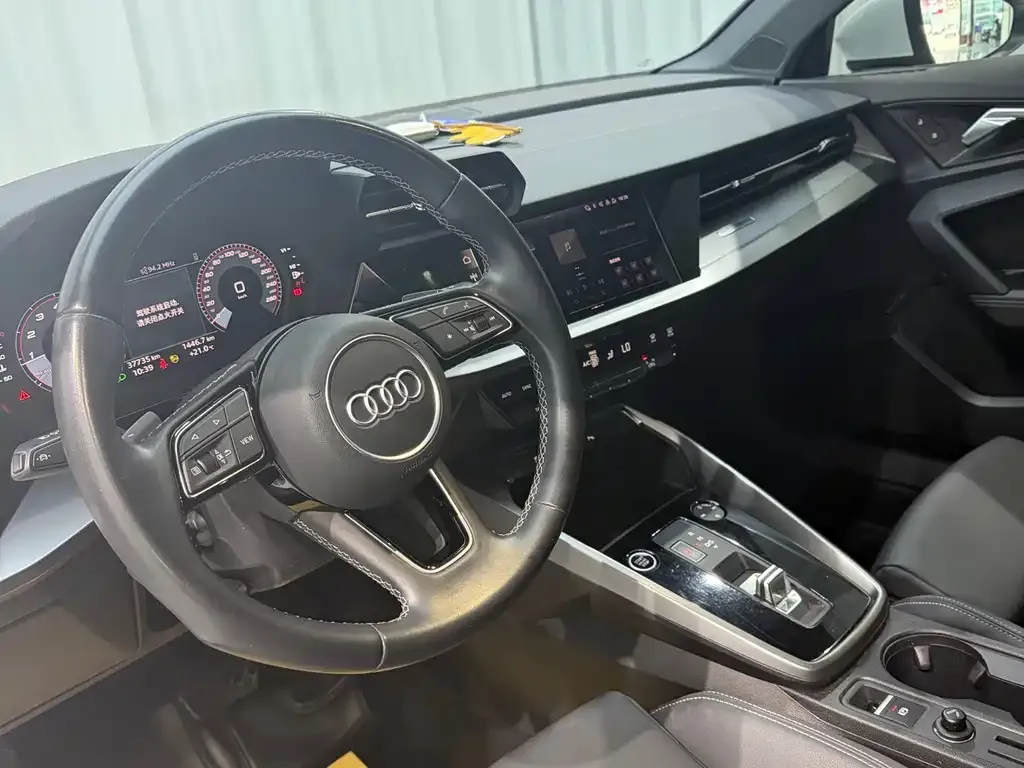 Audi A3 — фото 8