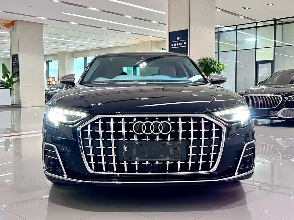Audi A8 — фото 5
