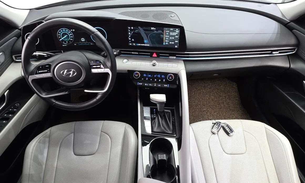 Hyundai AVANTE — фото 9