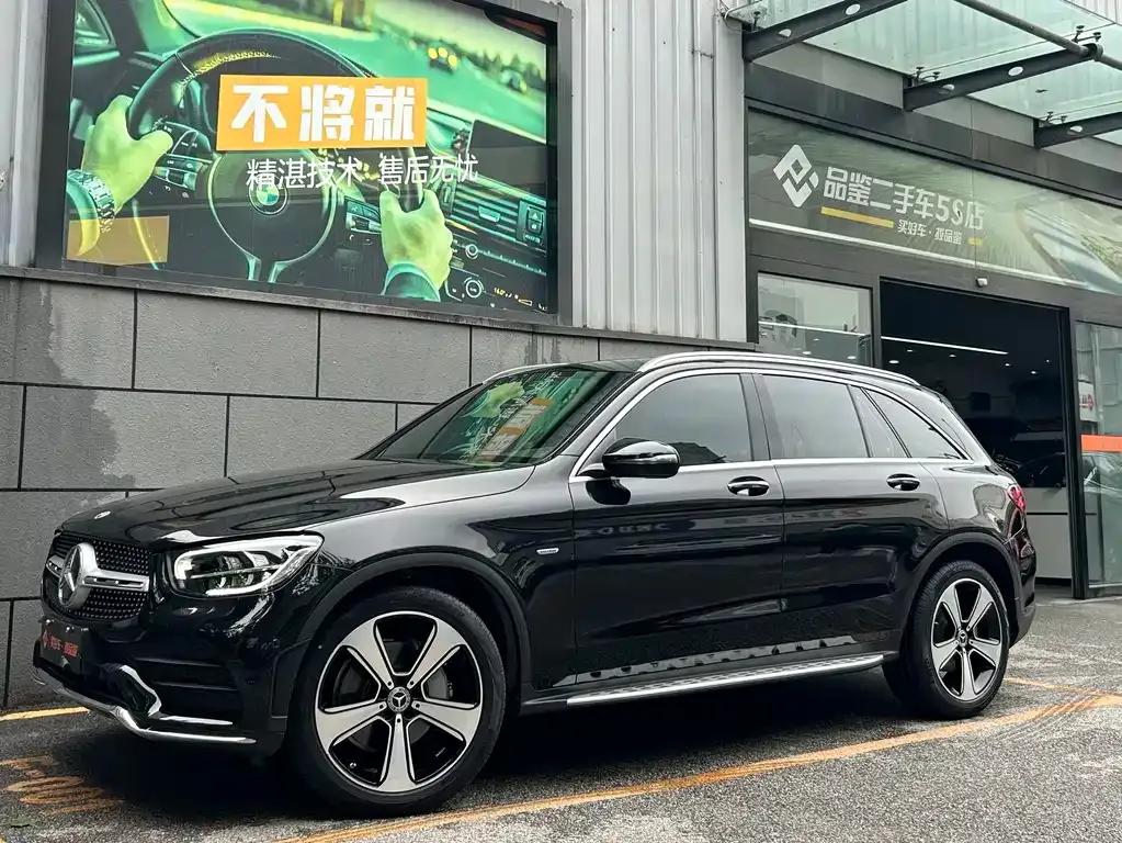 Mercedes-Benz GLC — фото 1