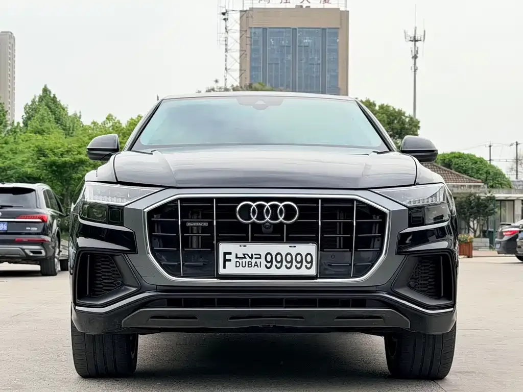 Audi Q8 — фото 2