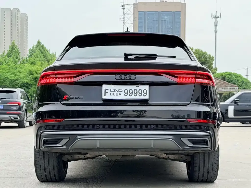 Audi Q8 — фото 3