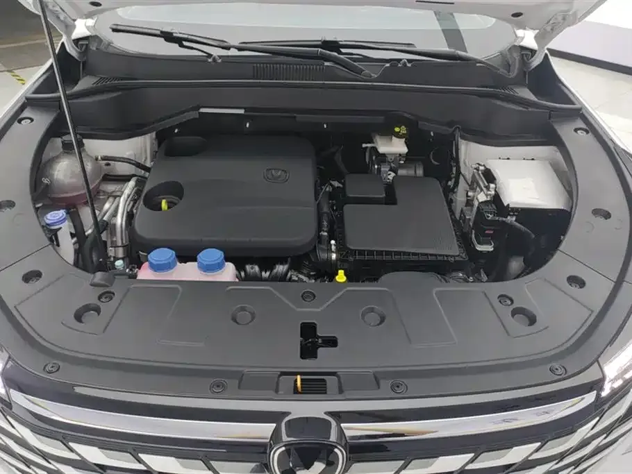 Changan UNI-Z New Energy 2025 из CN, фото 10
