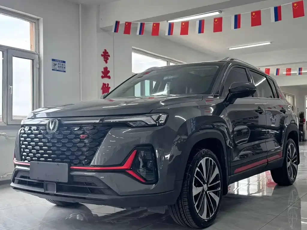 Changan CS35PLUS — фото 1
