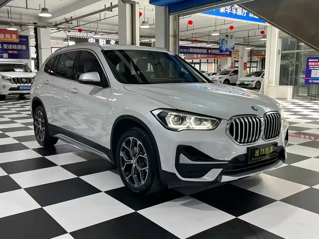 BMW X1 — фото 9
