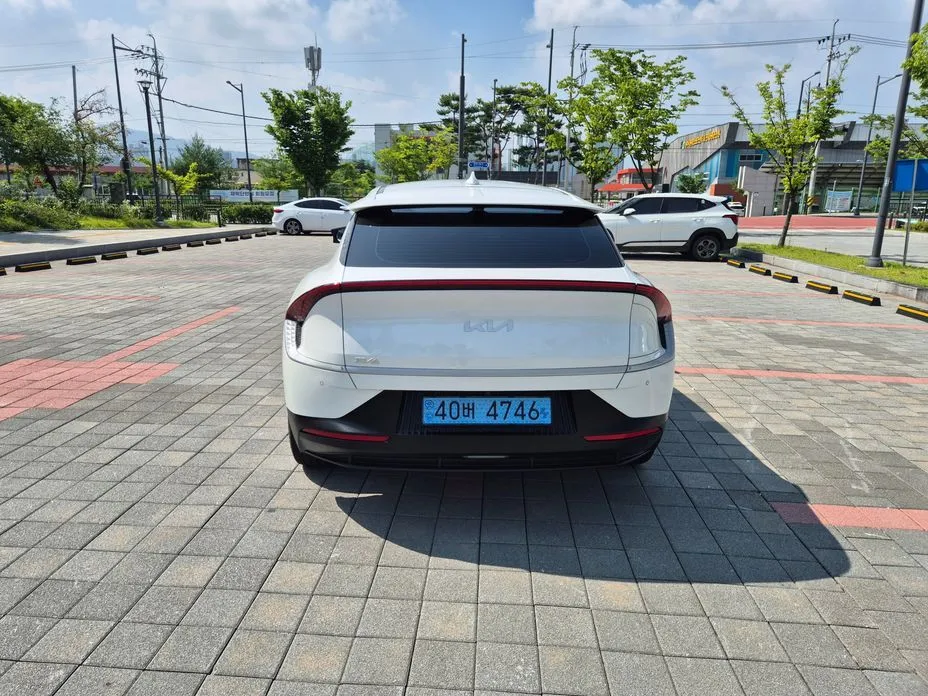 Kia EV6 — фото 9