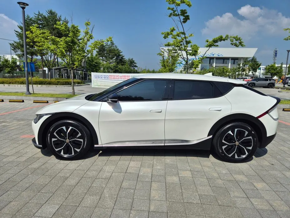 Kia EV6 — фото 8
