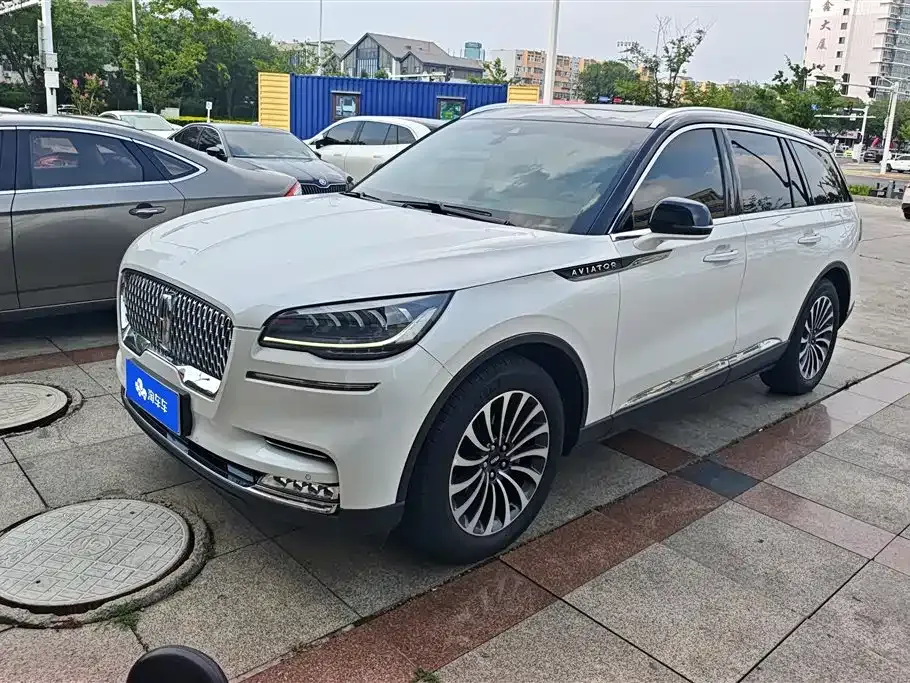 Lincoln Aviator — фото 1