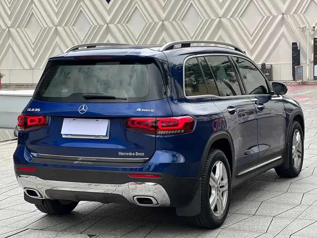 Mercedes-Benz GLB — фото 10