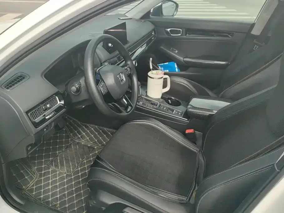 Honda Civic — фото 7