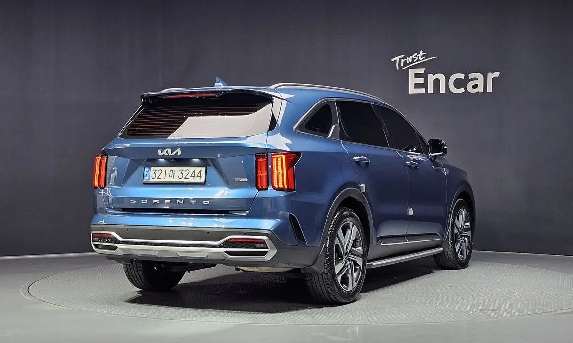 Kia Sorento — фото 4