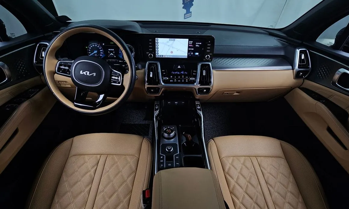 Kia Sorento — фото 7