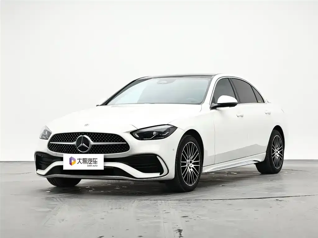 Mercedes-Benz C-Class — фото 1