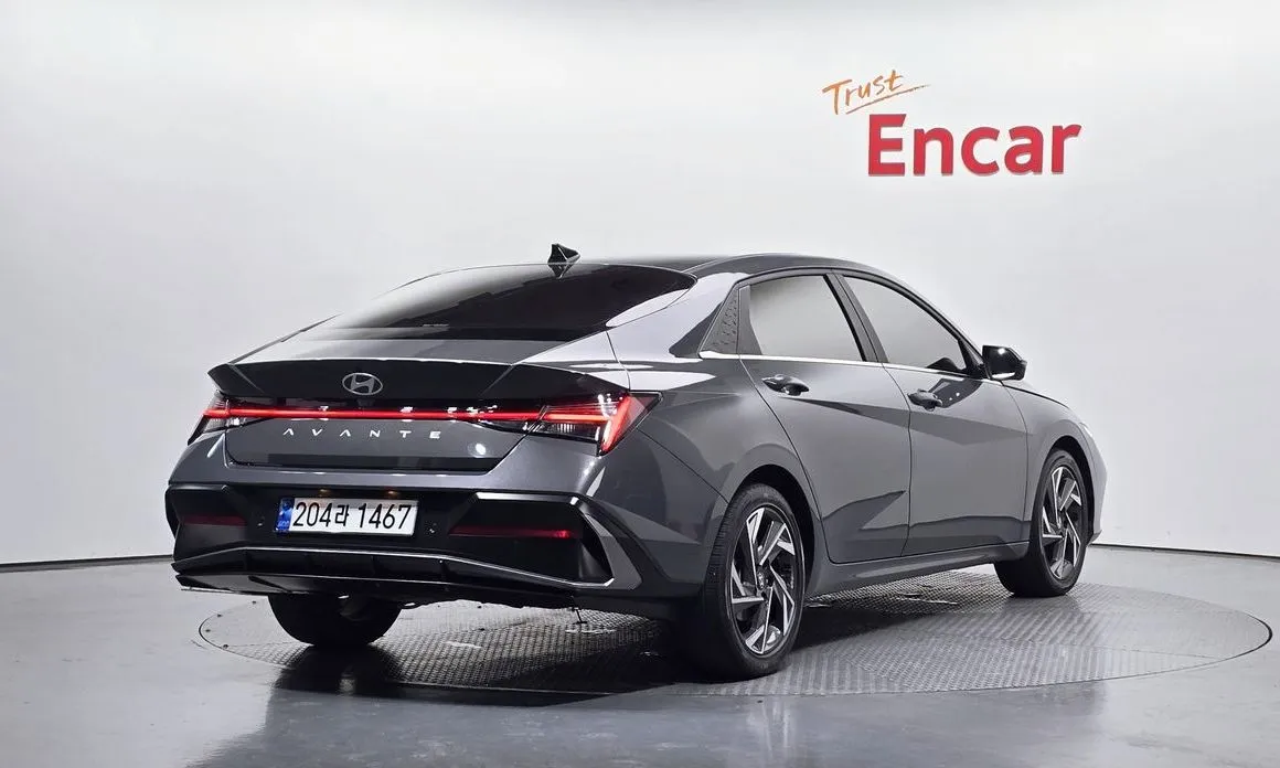Hyundai AVANTE — фото 3
