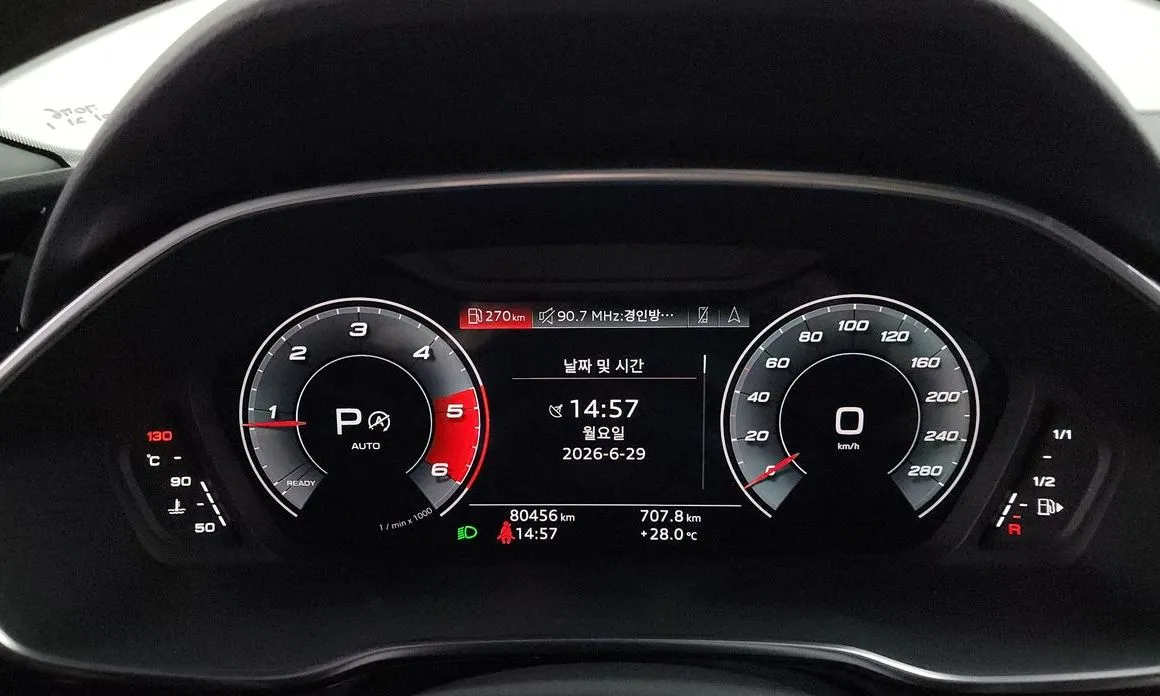 Audi Q3 2023 из KR, фото 8