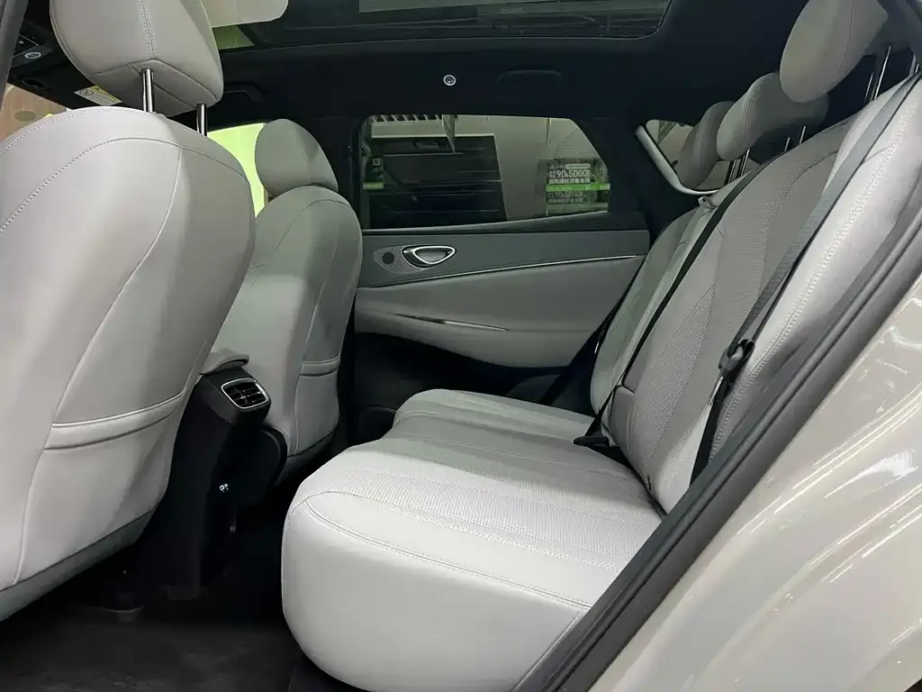 BYD Hiace 06 — фото 10