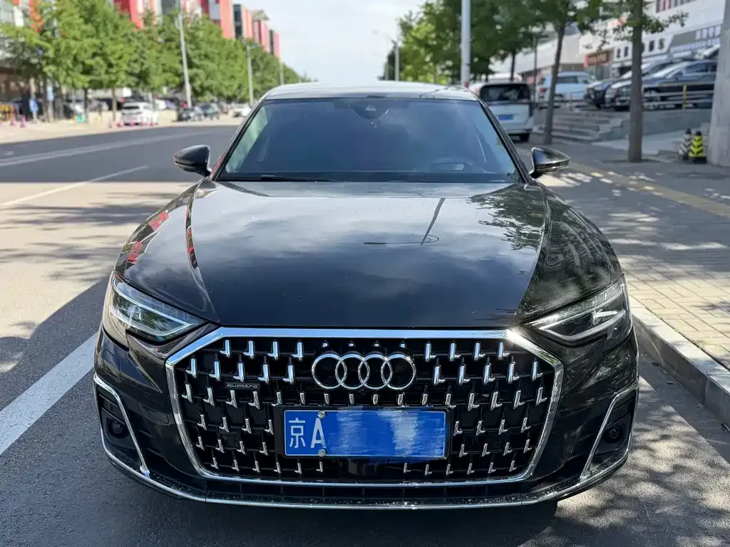 Audi A8 — фото 3