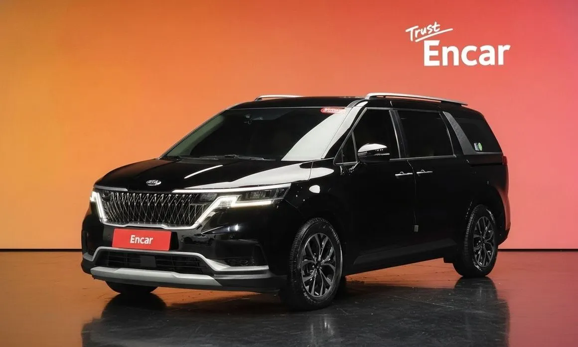 Kia Carnival — фото 1