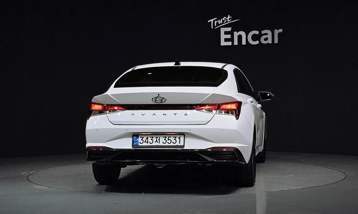 Hyundai AVANTE — фото 3