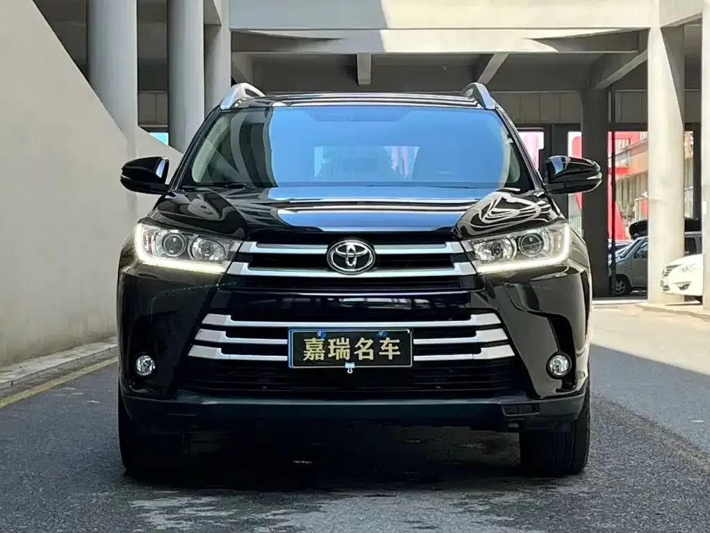 Toyota Highlander 2022 из CN, фото 3