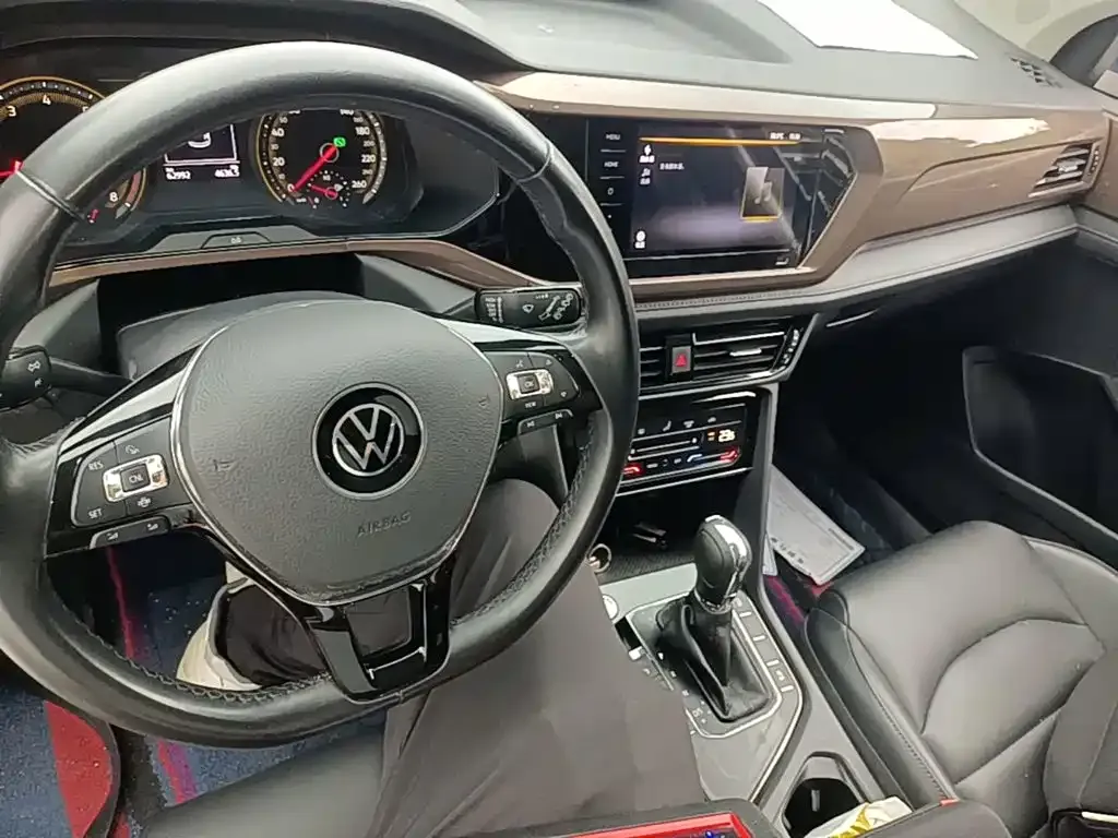 Volkswagen Tharu — фото 7