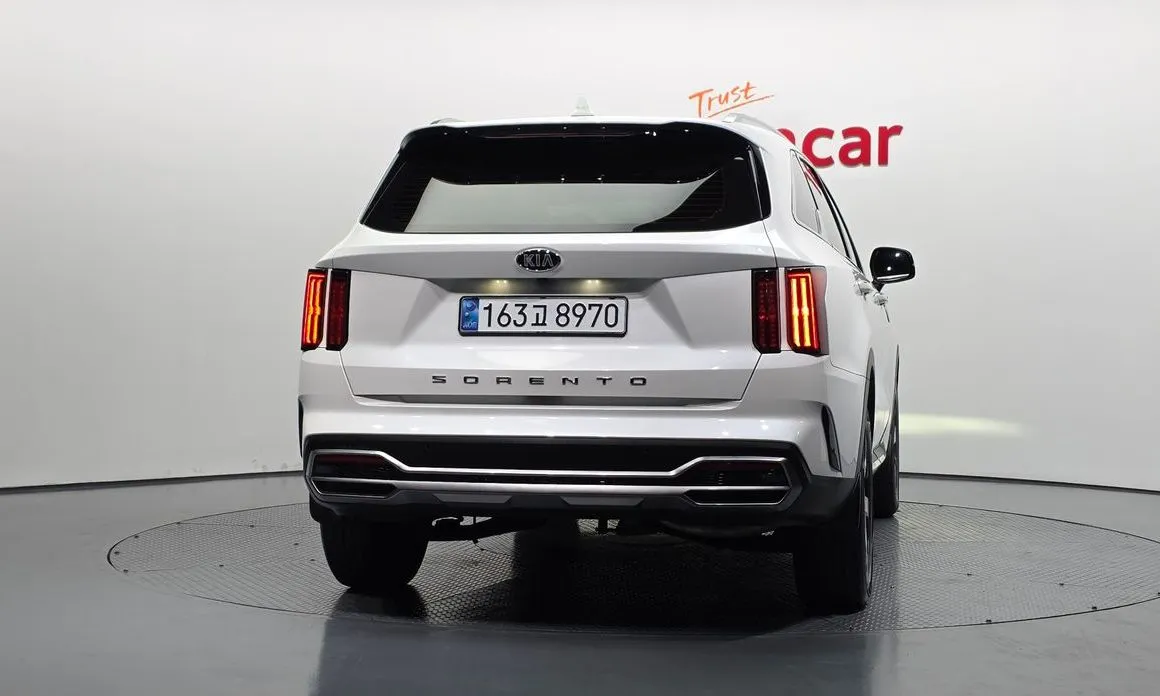 Kia Sorento — фото 5