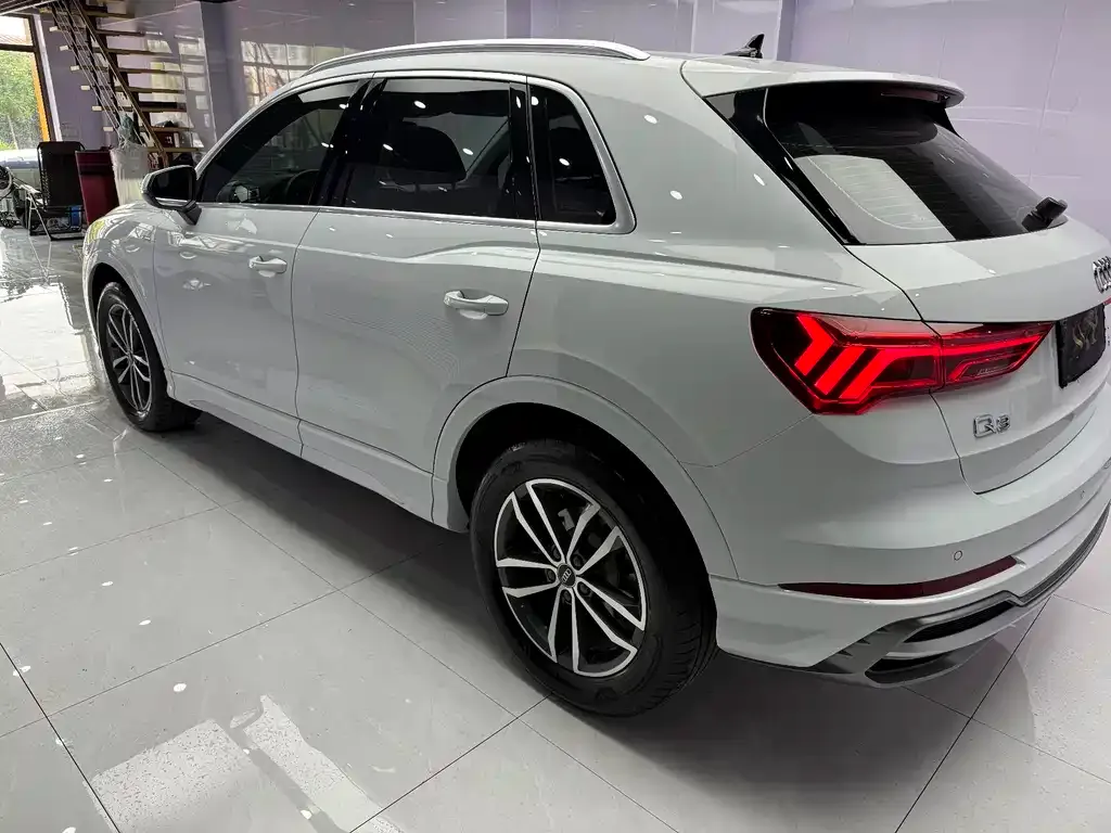 Audi Q3 — фото 4