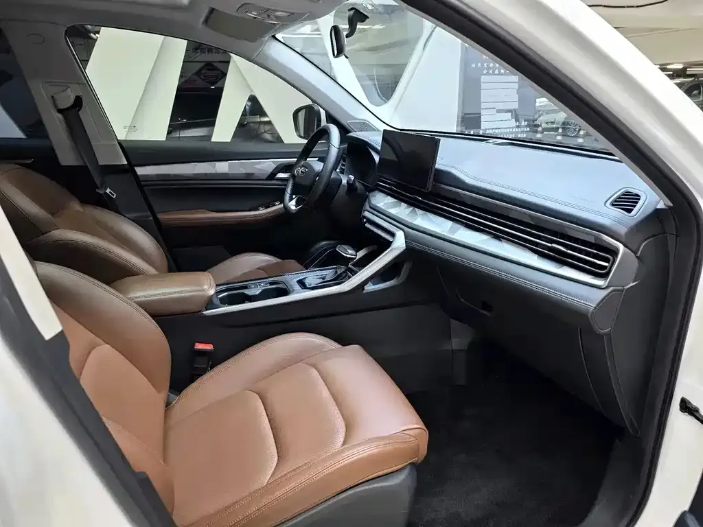 Geely Vision X6 — фото 10