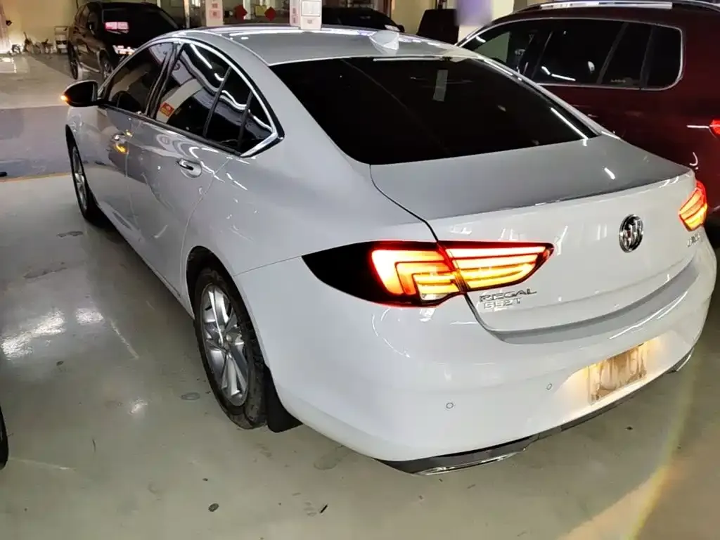 Buick Regal — фото 10