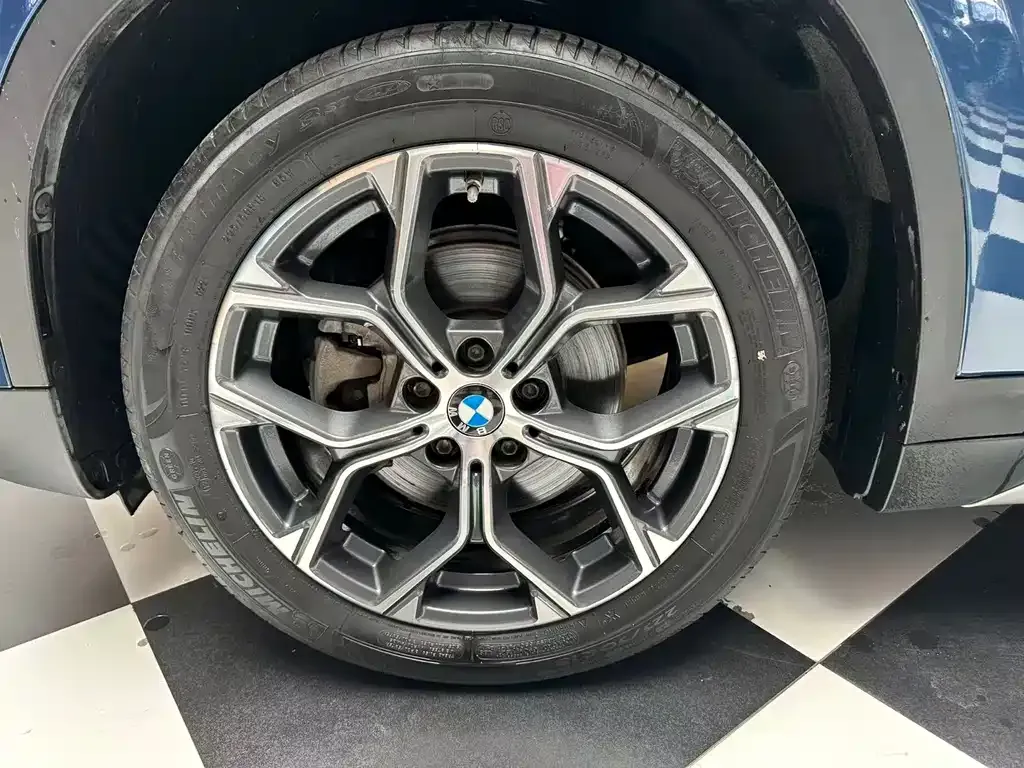 BMW X1 — фото 6