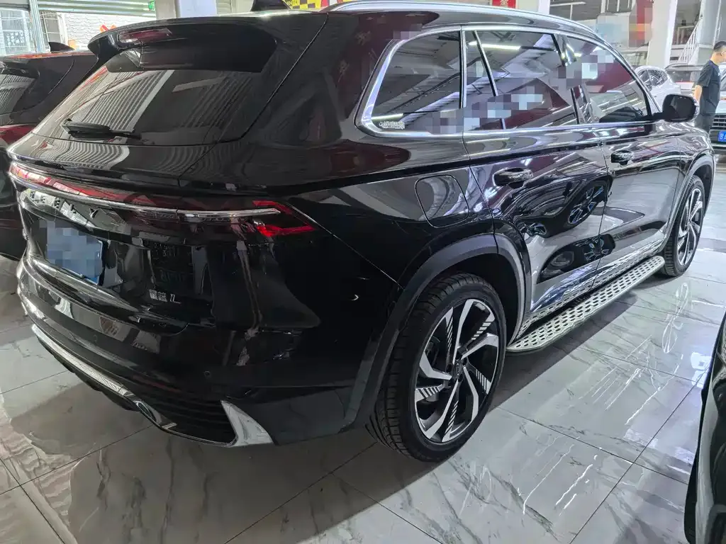 Geely Xingyue L — фото 4