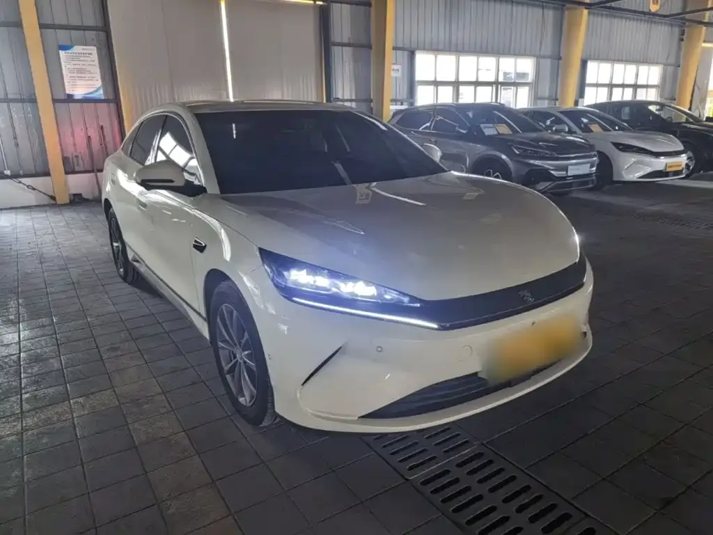 BYD Qin L — фото 7