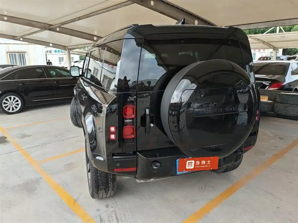 Land Rover Defender — фото 4