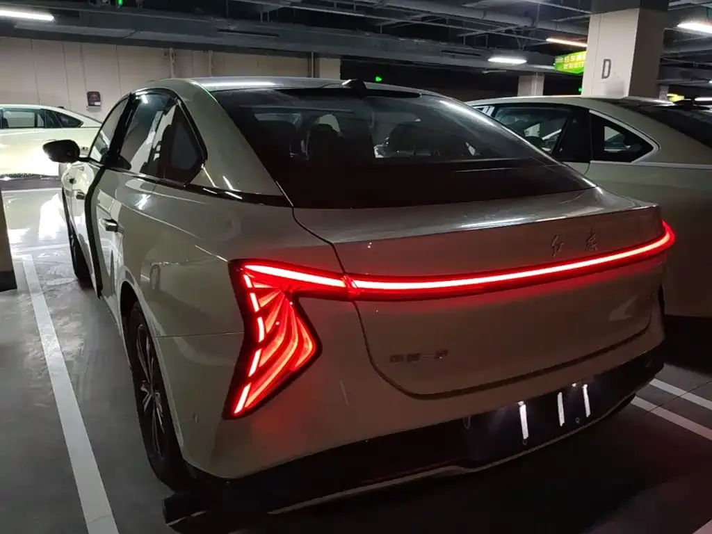 Hongqi EH7 2026 из CN, фото 3