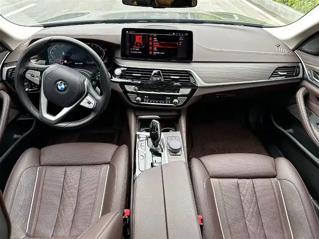 BMW 5 Series — фото 3