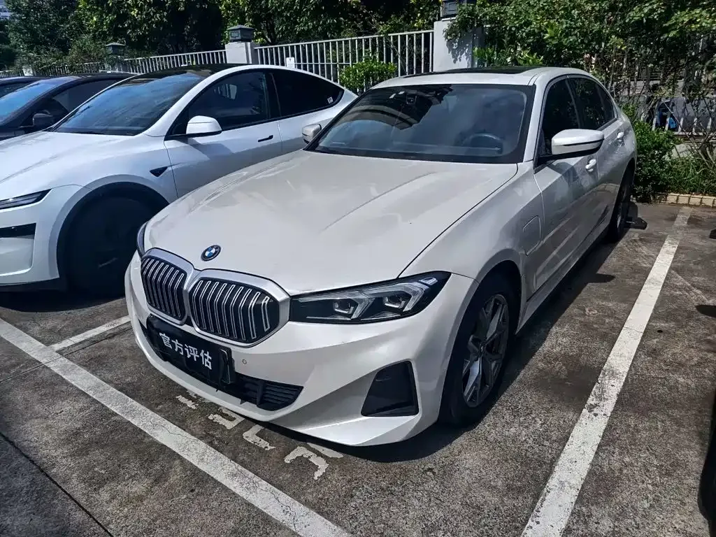 BMW i3 — фото 1