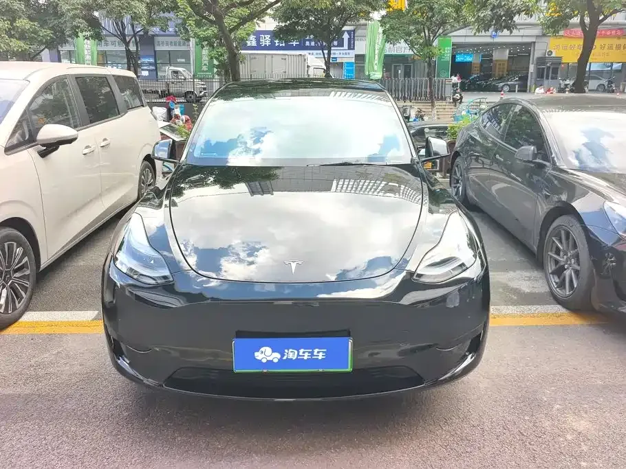 Tesla Model Y — фото 7