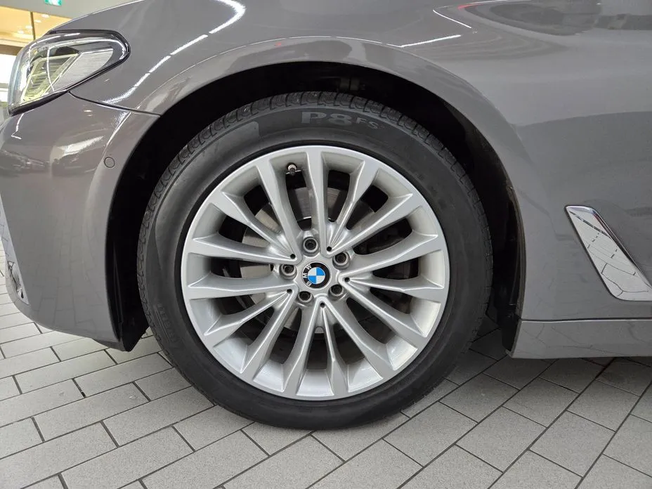 BMW 5-Series 2022 из KR, фото 3