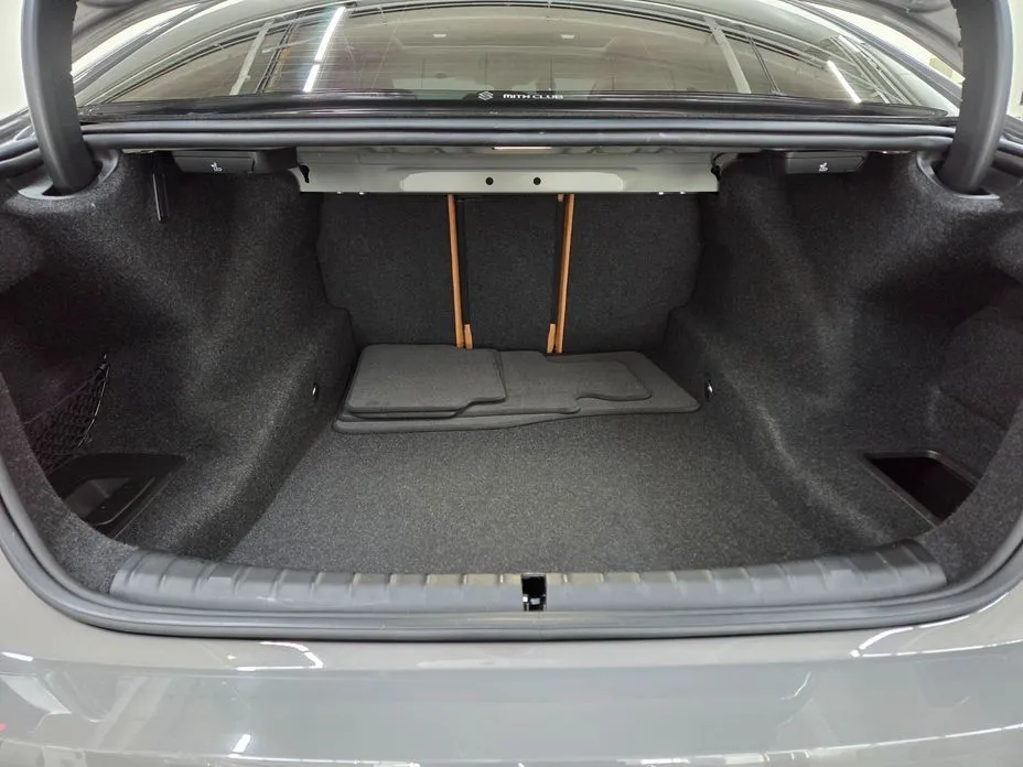BMW 5-Series 2022 из KR, фото 9