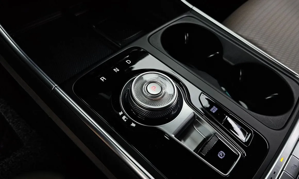 Kia Carnival — фото 3