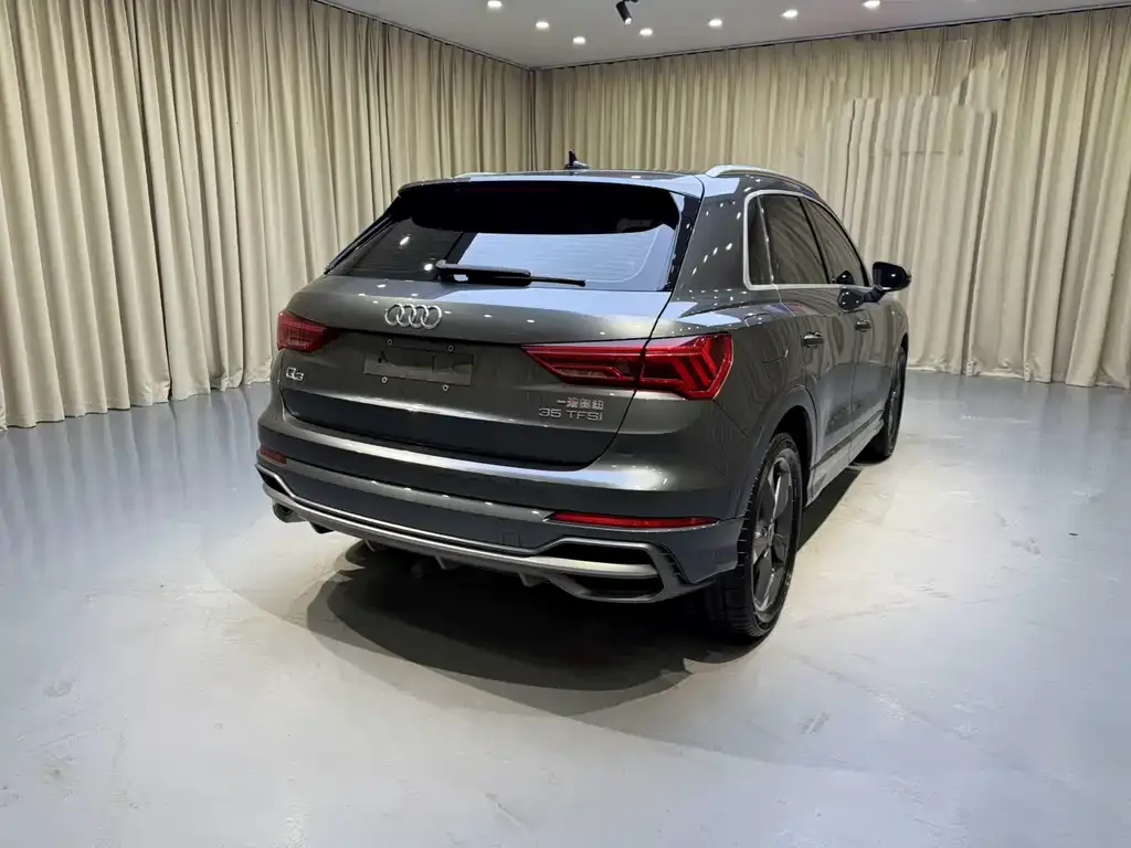 Audi Q3 — фото 5