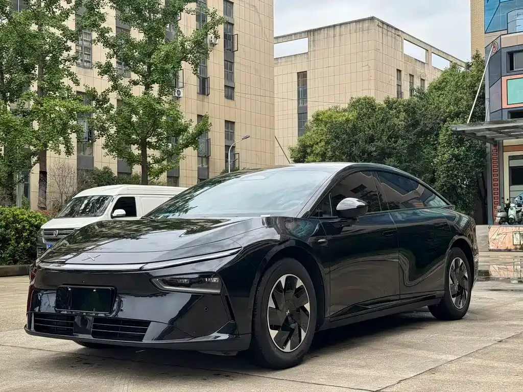 XPeng P7+ — фото 1