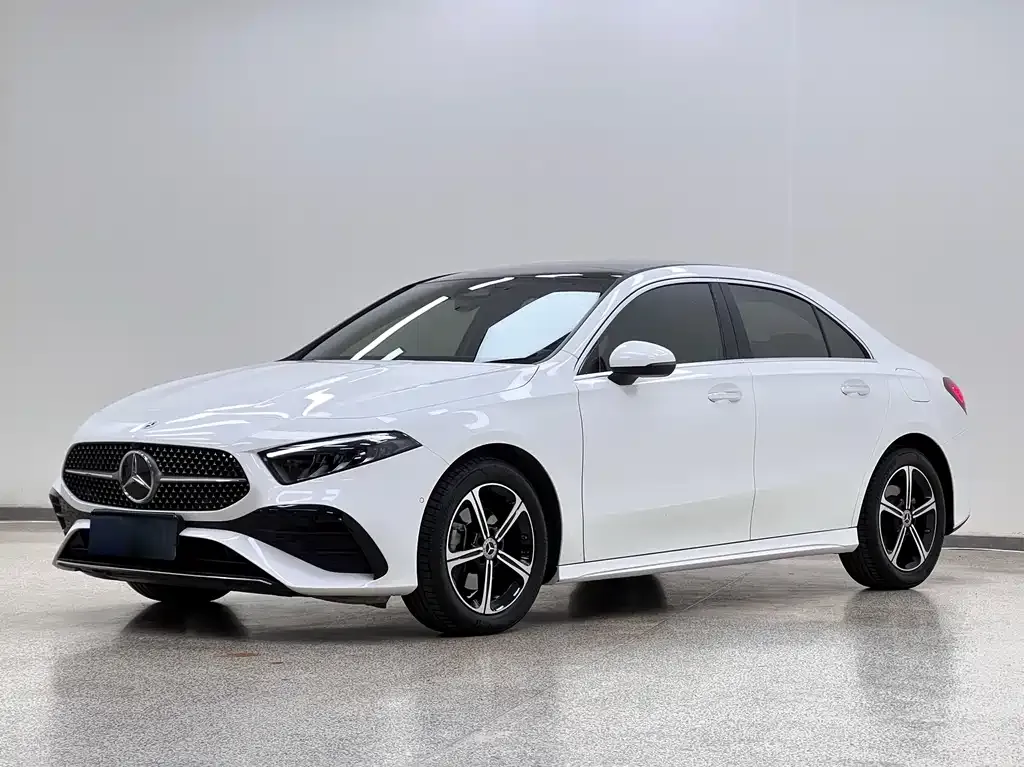 Mercedes-Benz A-Class — фото 1