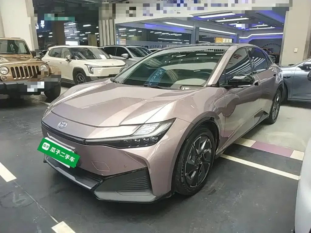 Toyota bZ3 — фото 1