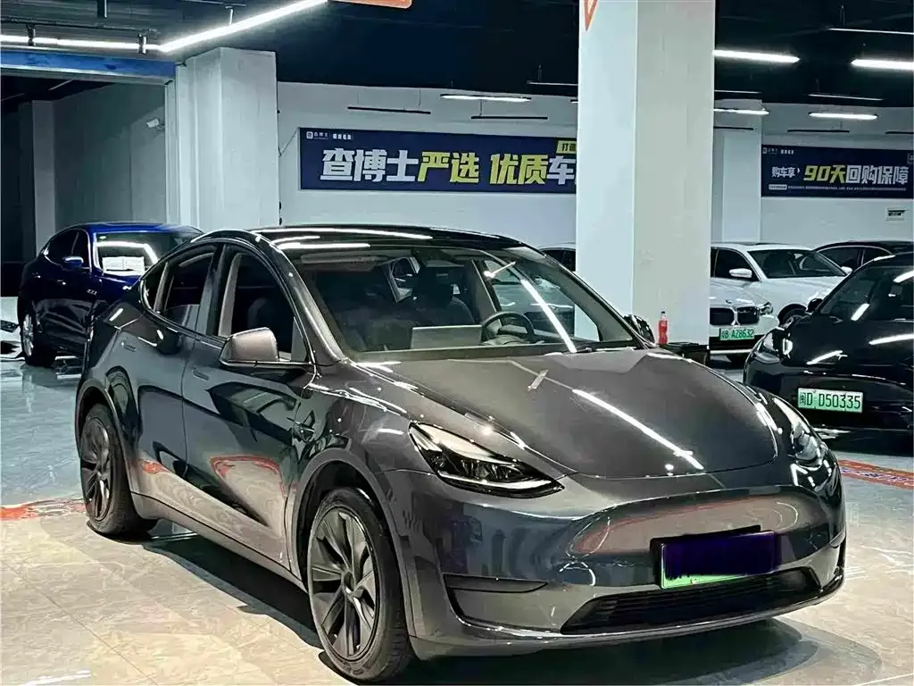 Tesla Model Y — фото 4