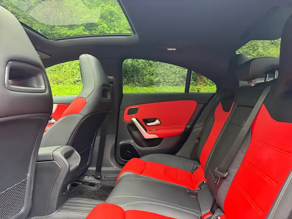 Mercedes-Benz CLA AMG — фото 9