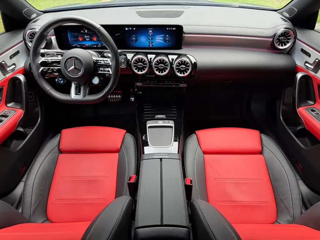 Mercedes-Benz CLA AMG — фото 6