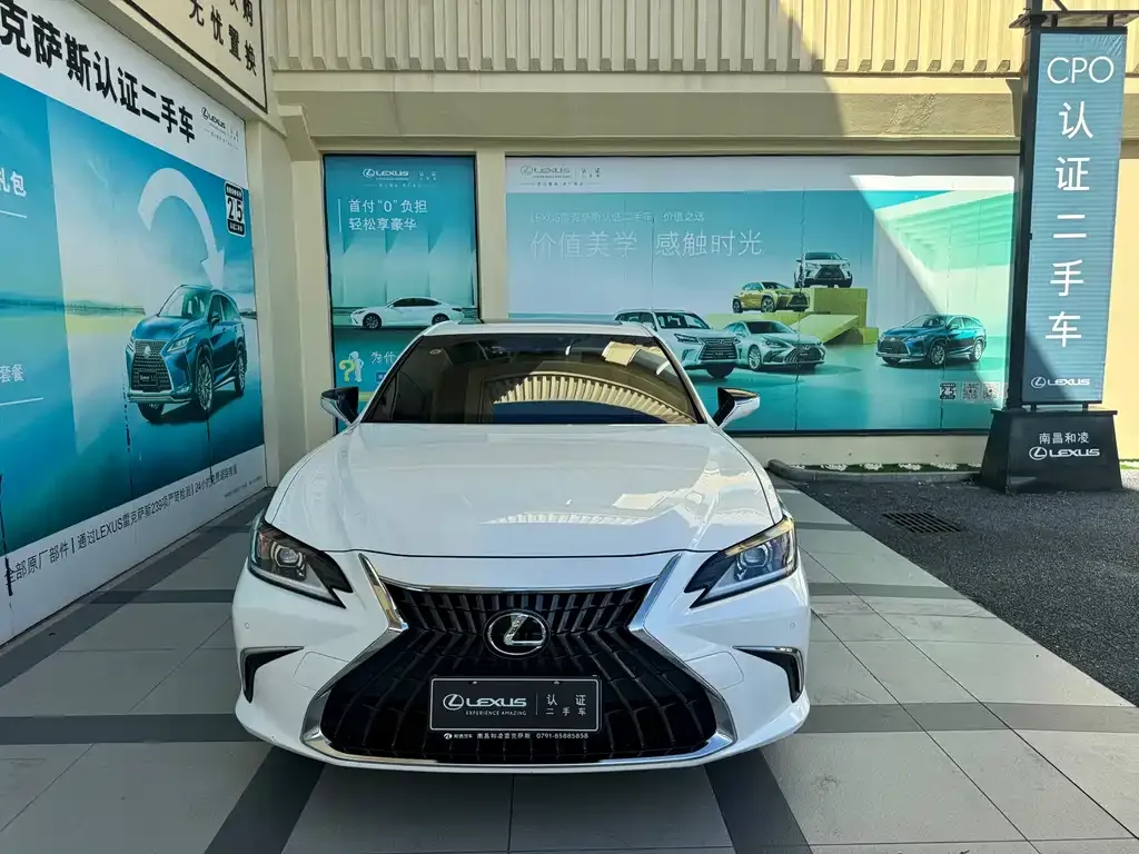 Lexus ES — фото 6