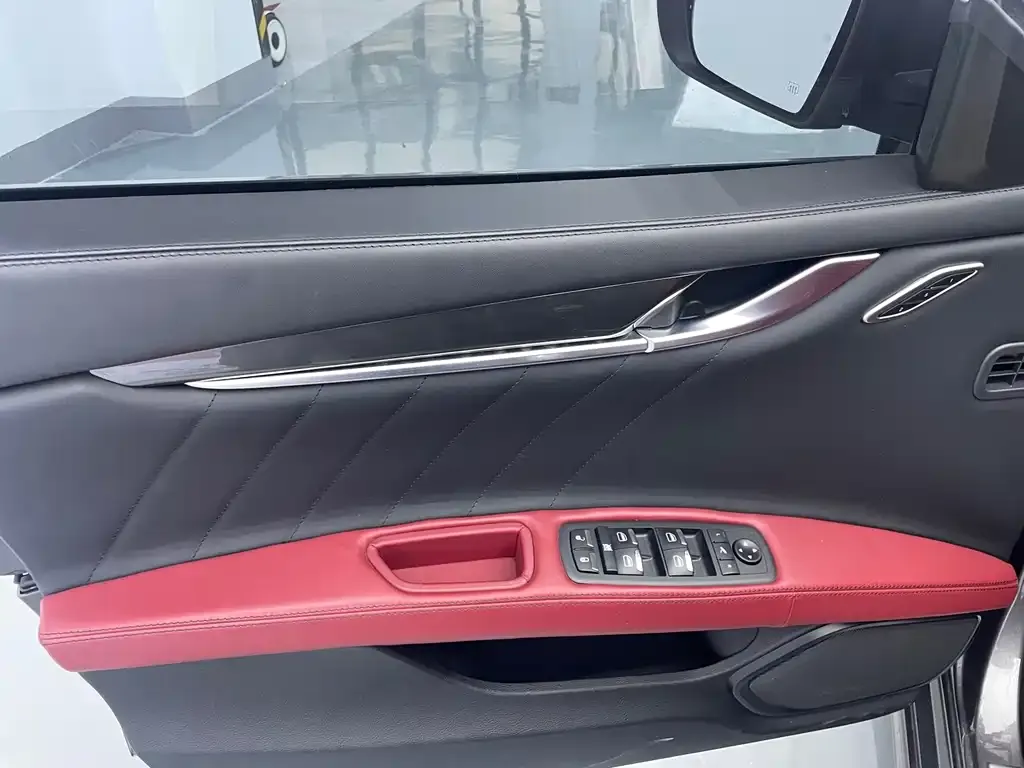 Maserati Ghibli — фото 8