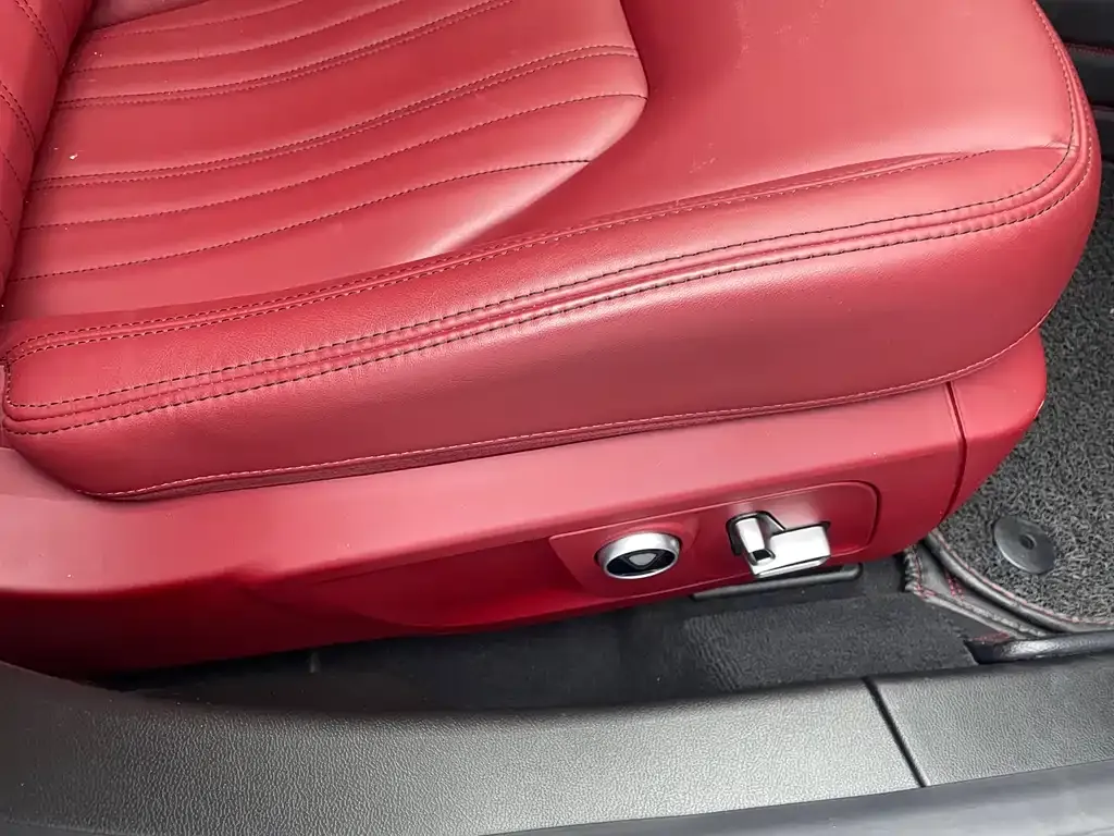 Maserati Ghibli — фото 10